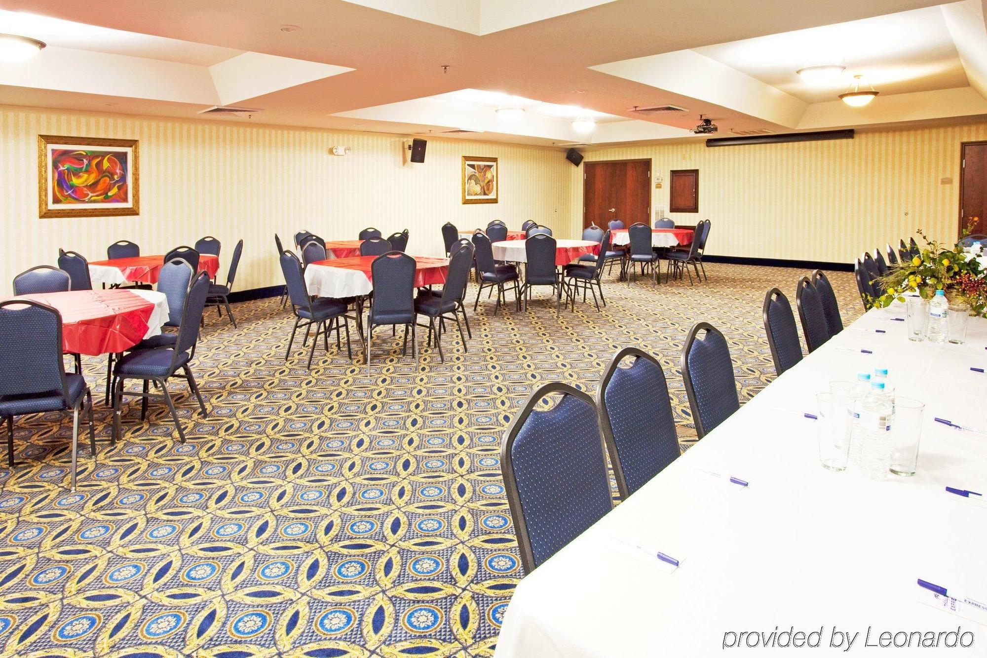 Holiday Inn Express By Ihg Douglas Fasilitas foto